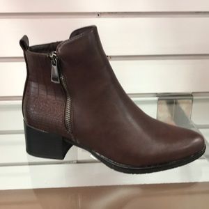 Brown boot